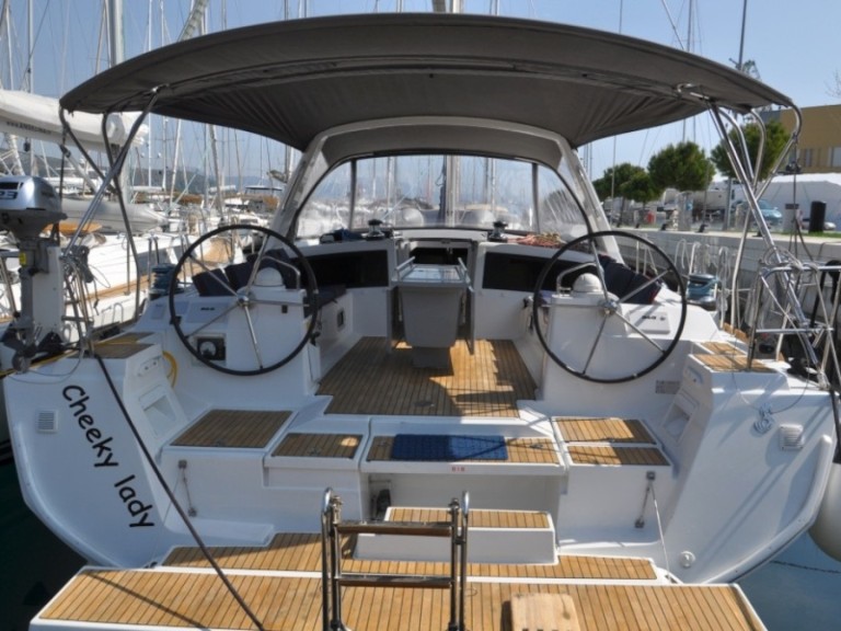 Hire a Bénéteau Oceanis 48 Punat