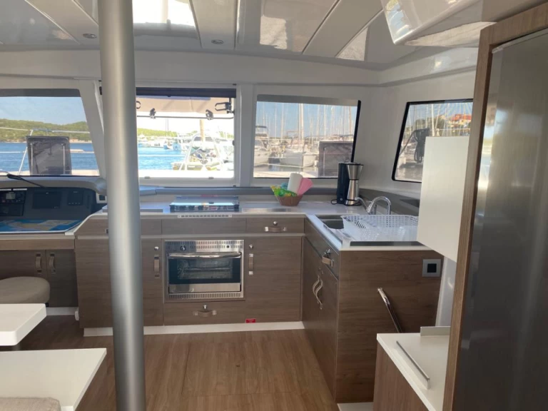 Hire Catamaran with or without skipper Bali Šibenik