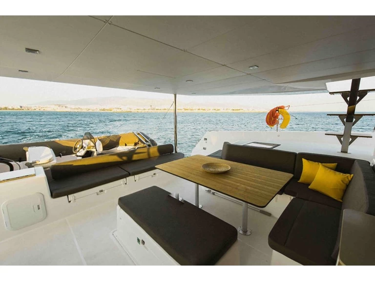 Yacht charter Piraeus - Dufour Dufour Catamarans 48 Sail on SamBoat