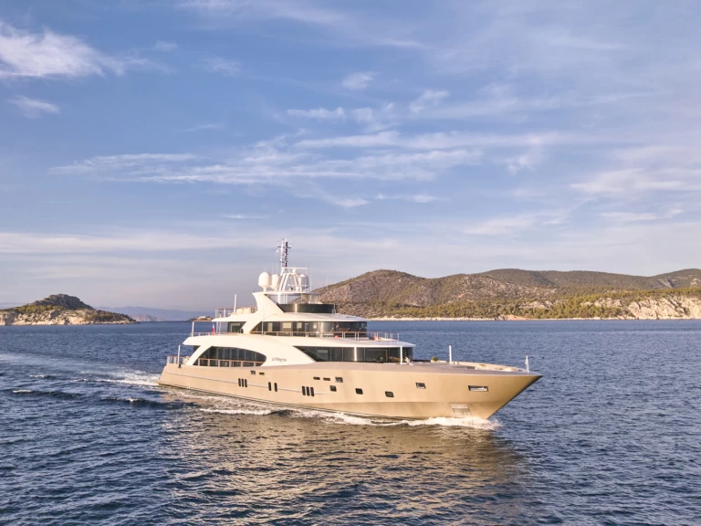 Yacht charter Alimos -  Couach 164 on SamBoat
