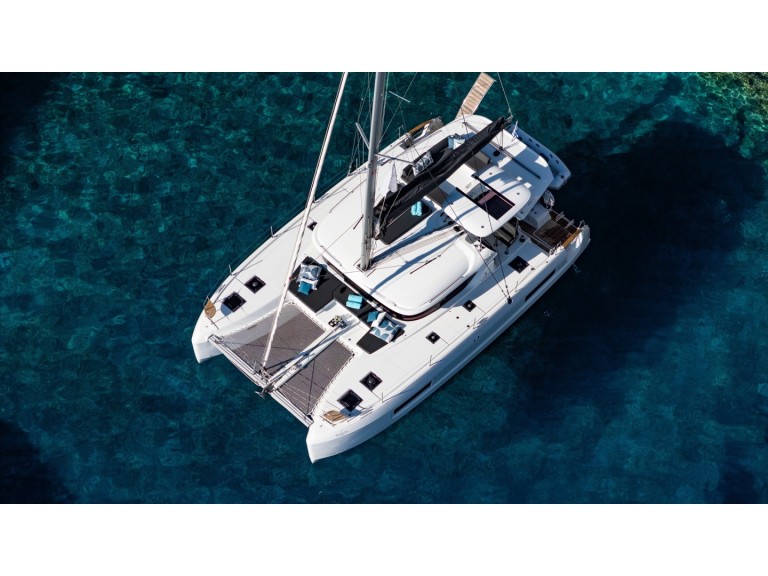 Hire Catamaran with or without skipper Lagoon Lefkáda