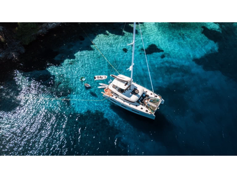 Charter a Lagoon Lagoon 55 in Lefkáda on Samboat
