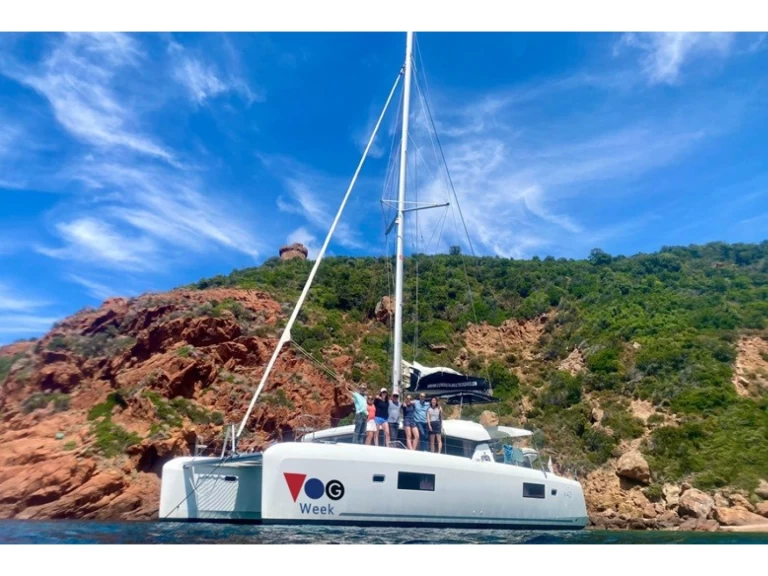 Catamaran to hire Ajaccio at the best price