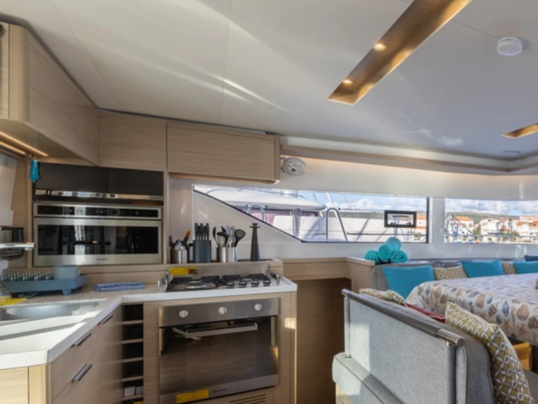 Hire Catamaran with or without skipper Lagoon Trogir