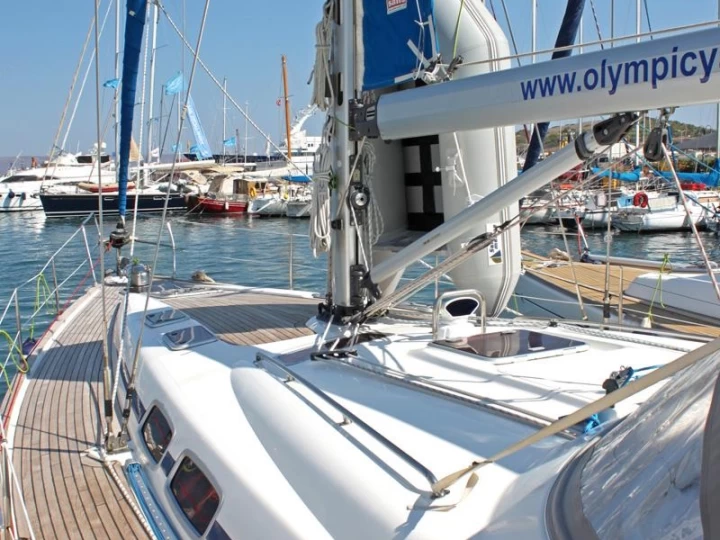 Hire Sailboat Bavaria with a boat licence