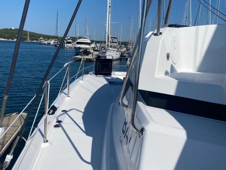 Hire Catamaran Bali with a boat licence