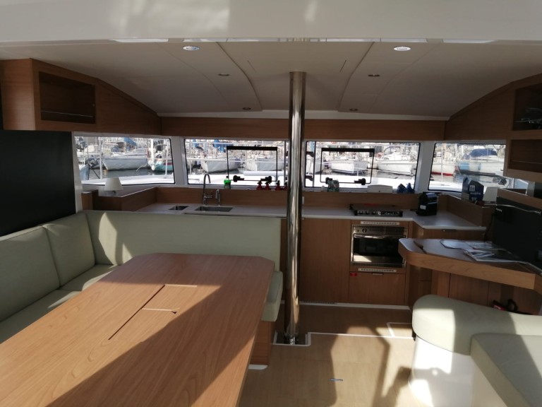 Hire Catamaran Bali with a boat licence