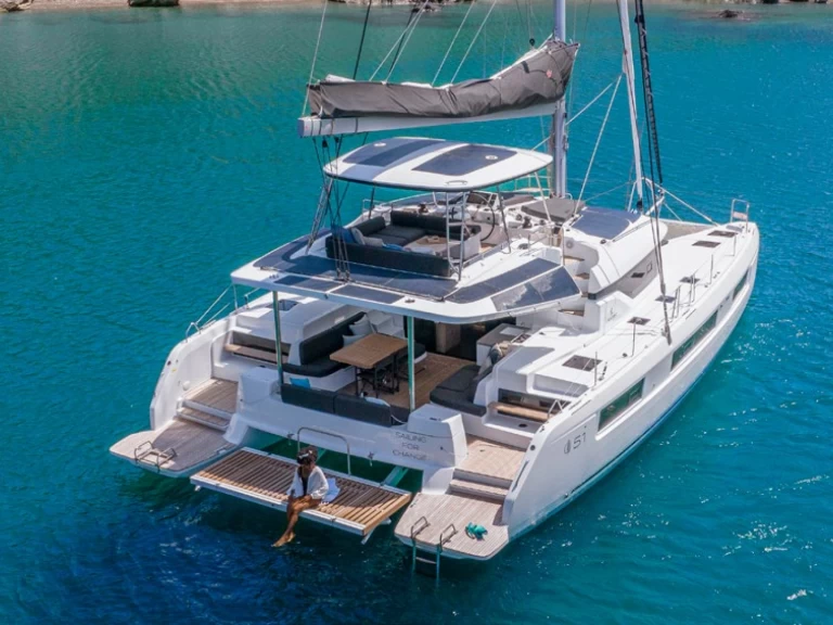 Charter a Lagoon Lagoon 51 in Alimos on Samboat
