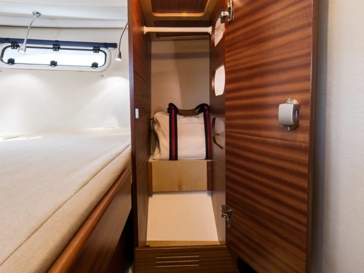 Motorboat hire in Split - Nimbus Nimbus 305 Coupe