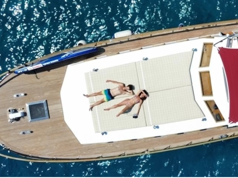 Hire a Cantiere Azzurro 58 Corfu