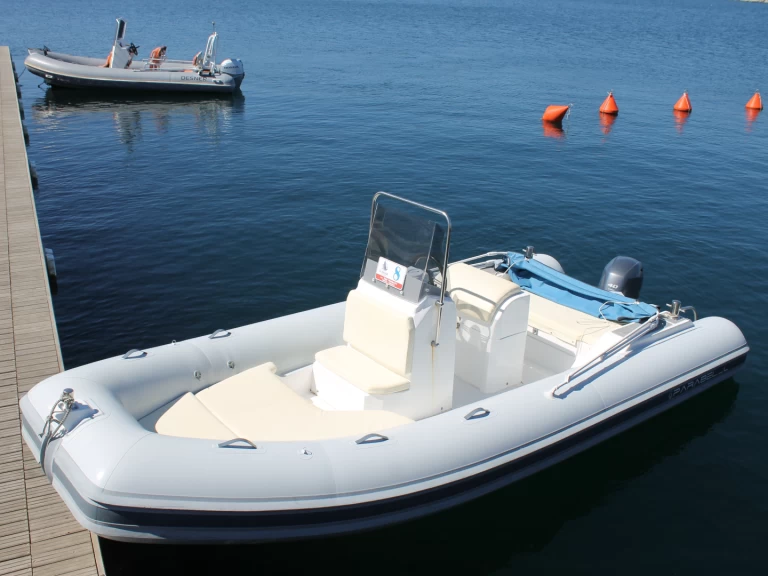 Hire a Gommonautica Gommonautica G48C Arbatax