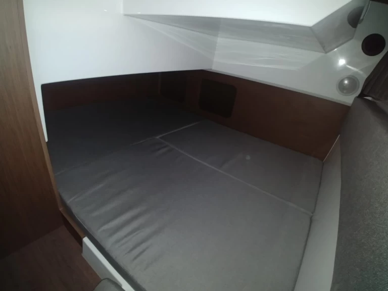 Motorboat to hire Bacoli at the best price