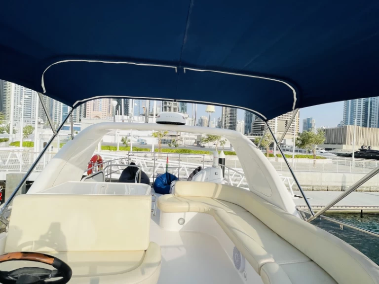 Yacht hire Dubai Marina cheap MAJESTY 50