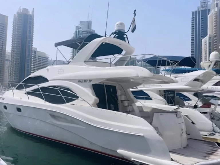 Luxury Yacht to hire Dubai Marina at the best price