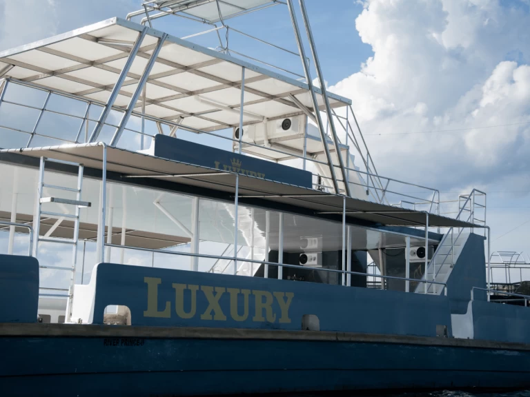 Charter a Custom Made Custom made in Bávaro on Samboat