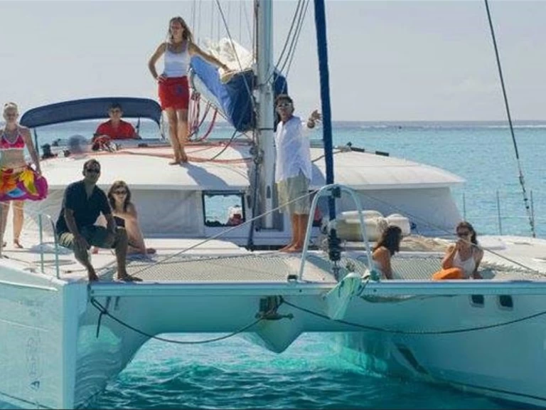 Yacht charter Papeete - Fountaine Pajot Salina 48 on SamBoat