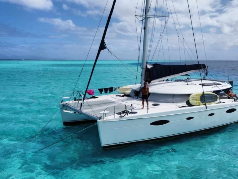 Charter a Fountaine Pajot Salina 48 in Papeete on Samboat