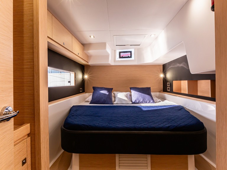 Catamaran to hire Palermo at the best price