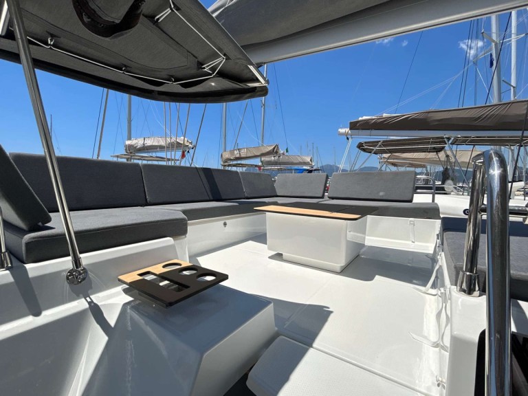 Hire Catamaran with or without skipper Fountaine Pajot Salerno