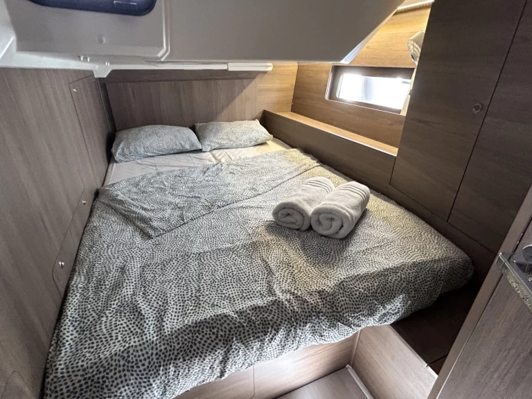 Hire Sailboat with or without skipper Bénéteau Split