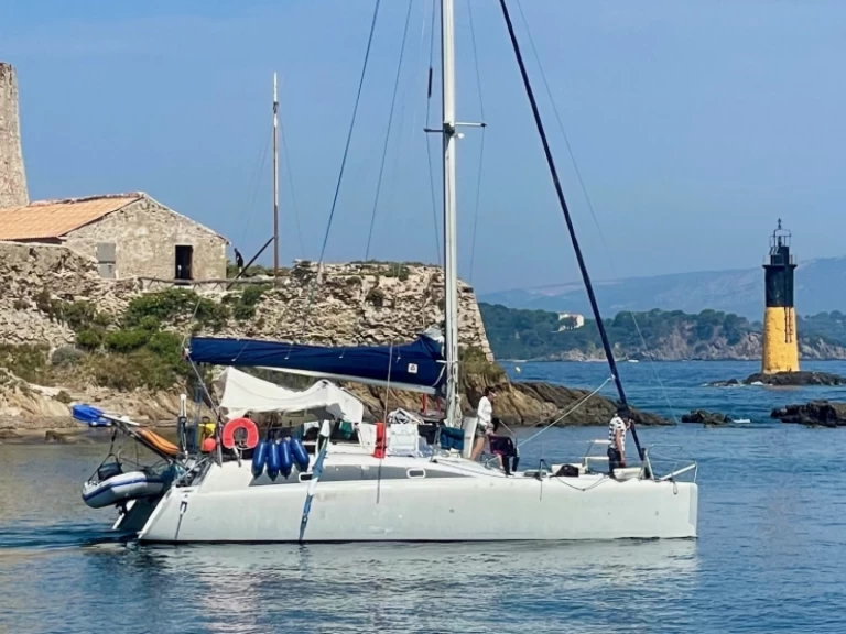 Hire Catamaran with or without skipper Fountaine Pajot Hyères