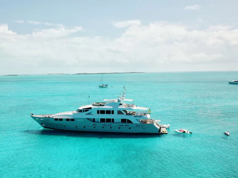 Luxury Yacht to hire Fort Lauderdale at the best price