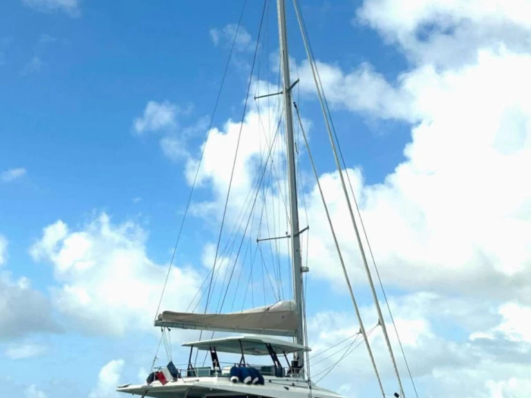 Hire a Fountaine Pajot The Blue Dream Corsica