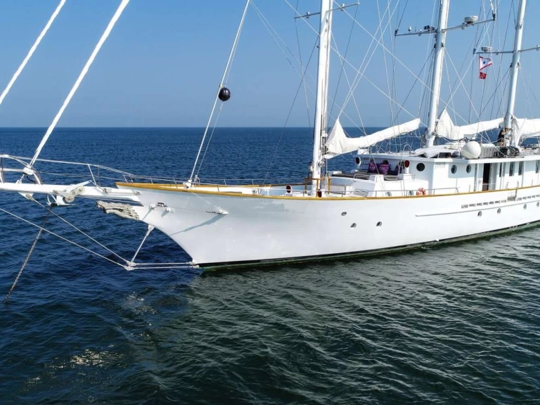 Yacht charter Saint Thomas Island - Palmer Johnson Arabella on SamBoat
