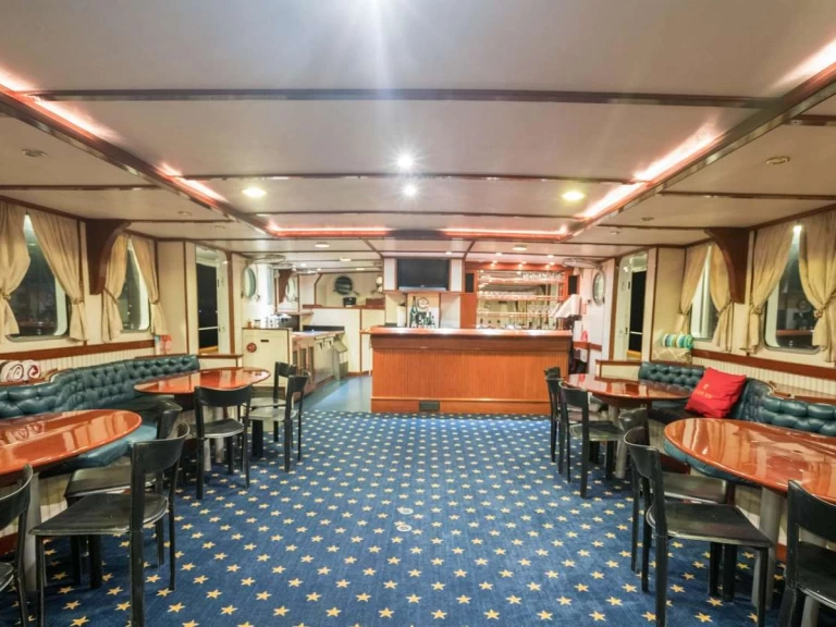 Yacht hire Saint Thomas Island cheap Arabella