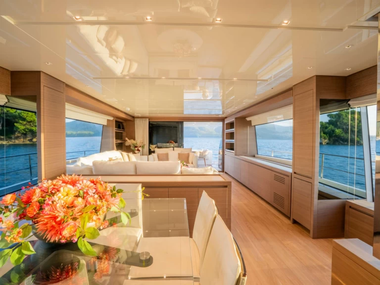 Luxury Yacht to hire Palma de Mallorca at the best price