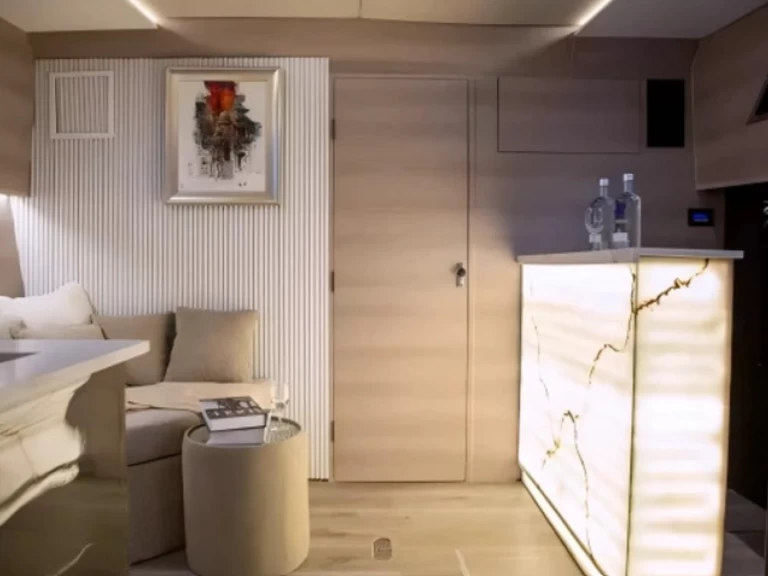 Luxury Yacht to hire Dubai Marina at the best price