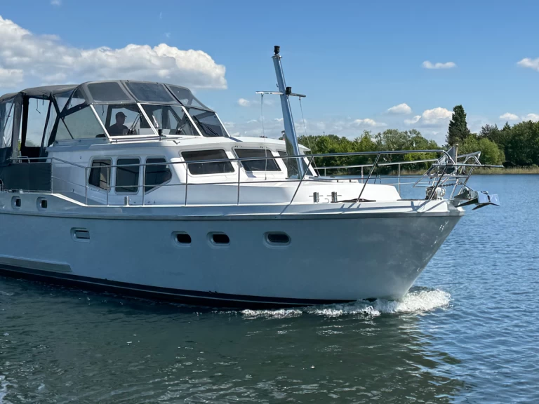 De Drait Advantage 38 (4) charter bareboat or skippered in  Drachten