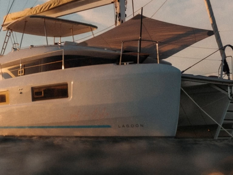 Catamaran to hire Kaštela at the best price