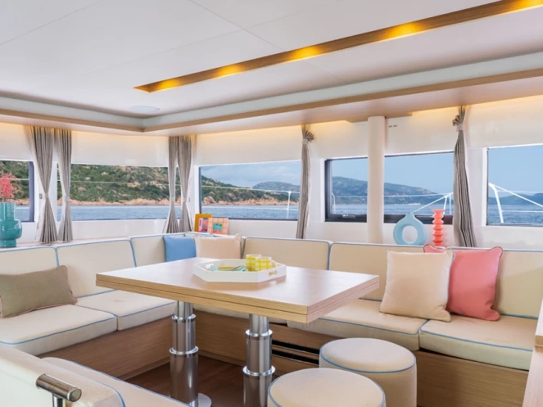 Hire a Lagoon Lagoon 51 Kaštela