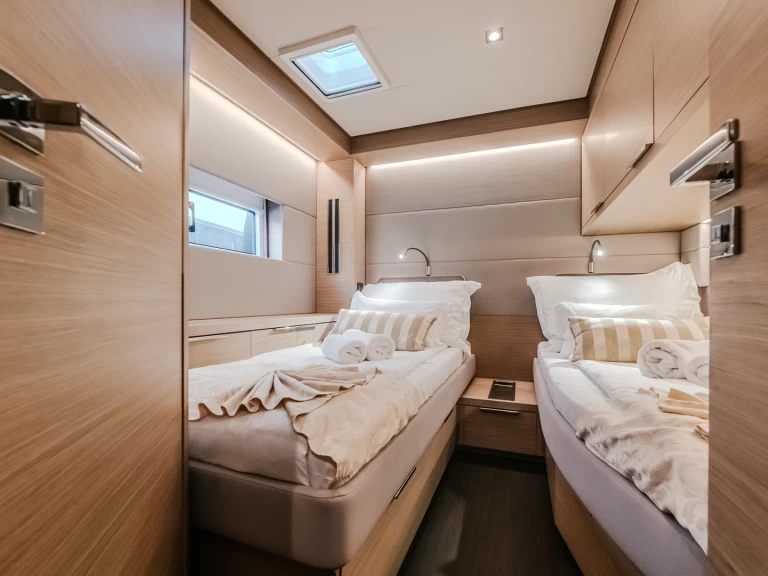 Yacht hire Kaštela cheap Lagoon 55