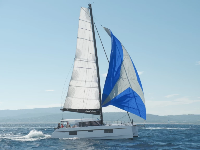 Hire Catamaran Nautitech with a boat licence