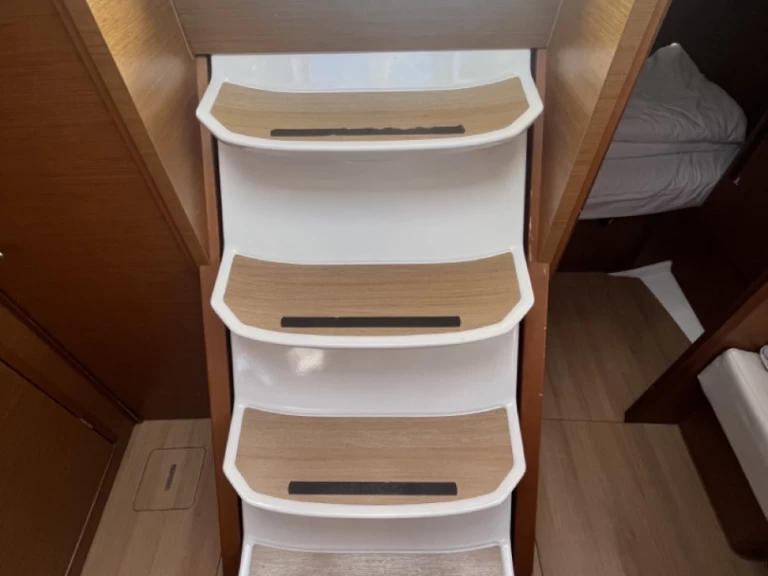 Yacht hire Sukošan cheap Sun Odyssey 440