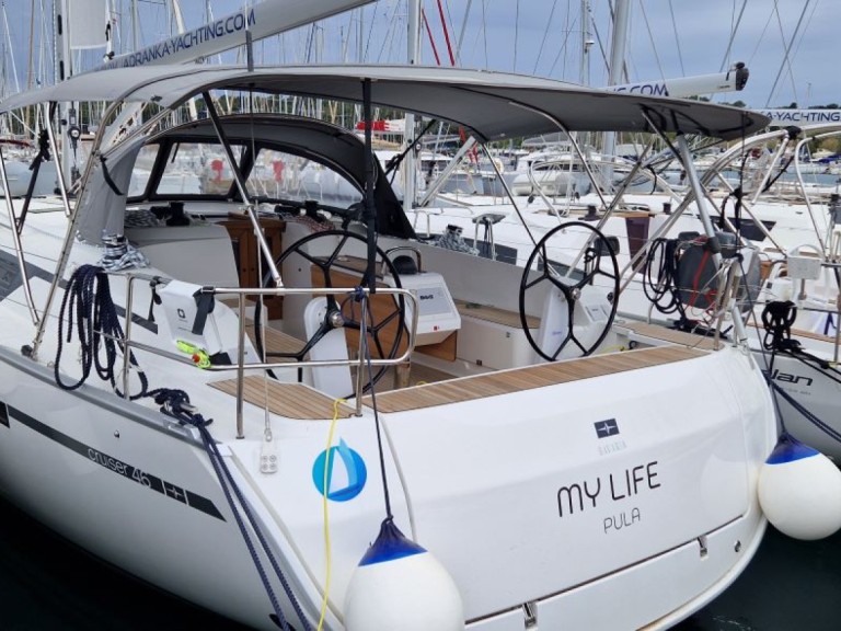 Hire a Bavaria Cruiser 46 Pula