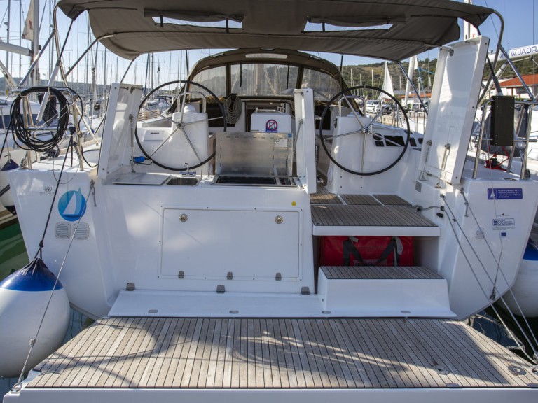 Hire Sailboat with or without skipper Dufour Pula