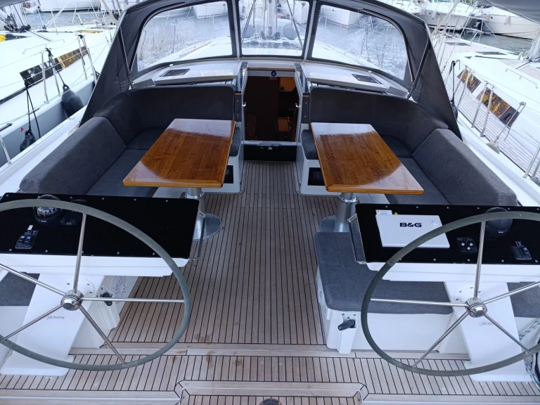 Yacht hire Göcek cheap Hanse 460