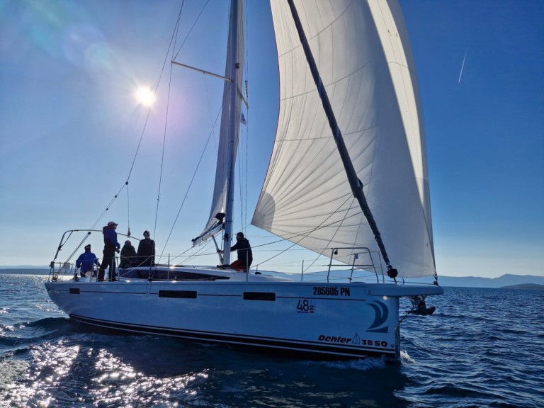 Sailboat to hire Punat at the best price