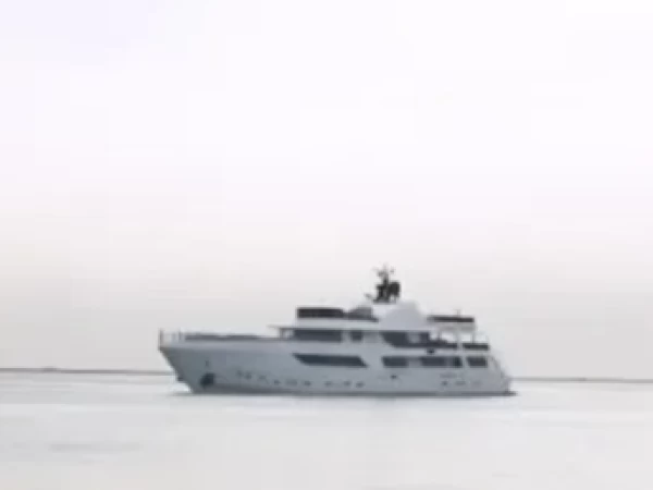 Luxury Yacht to hire Dubai Marina at the best price