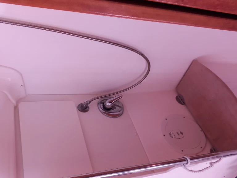 Charter a Bavaria Bavaria 39 Cruiser in Trogir on Samboat