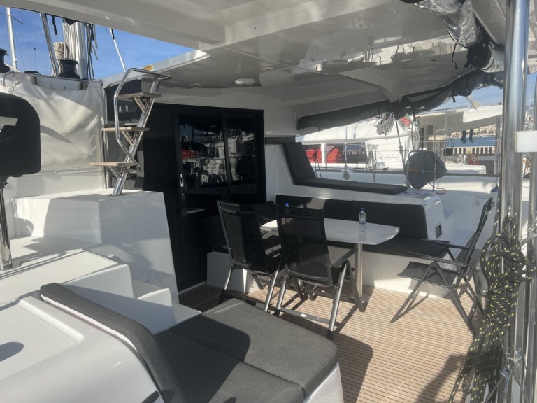 Hire Catamaran with or without skipper Lagoon Split