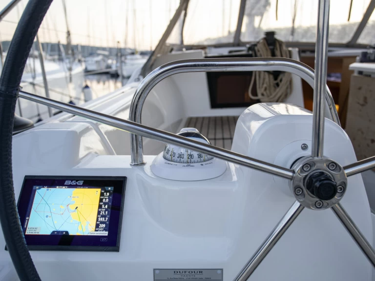 Hire Sailboat Dufour with a boat licence