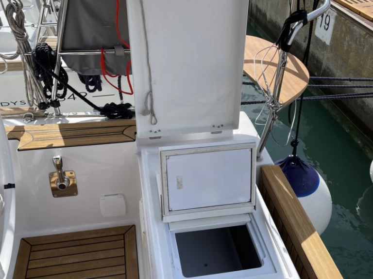 Hire Sailboat with or without skipper Elan Pula