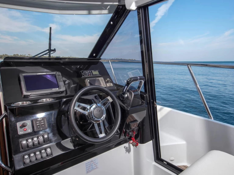 Charter a Jeanneau Merry Fisher 1095 Fly in Pula on Samboat