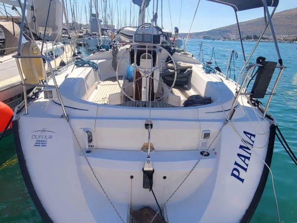 Hire Sailboat Dufour with a boat licence