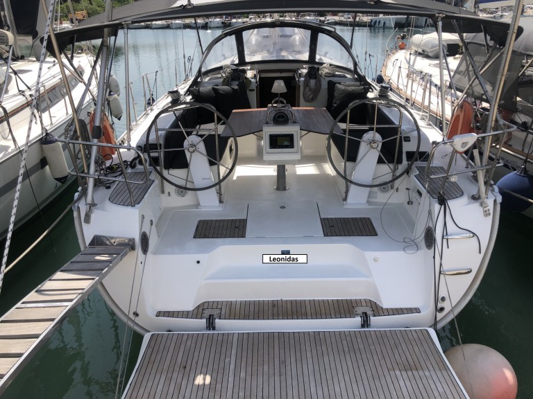 Hire a Bavaria Cruiser 46 Lefkáda