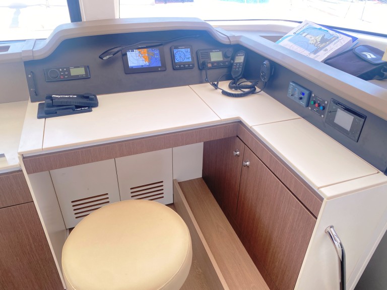 Yacht hire Lefkáda cheap Bali 4.1 Princess